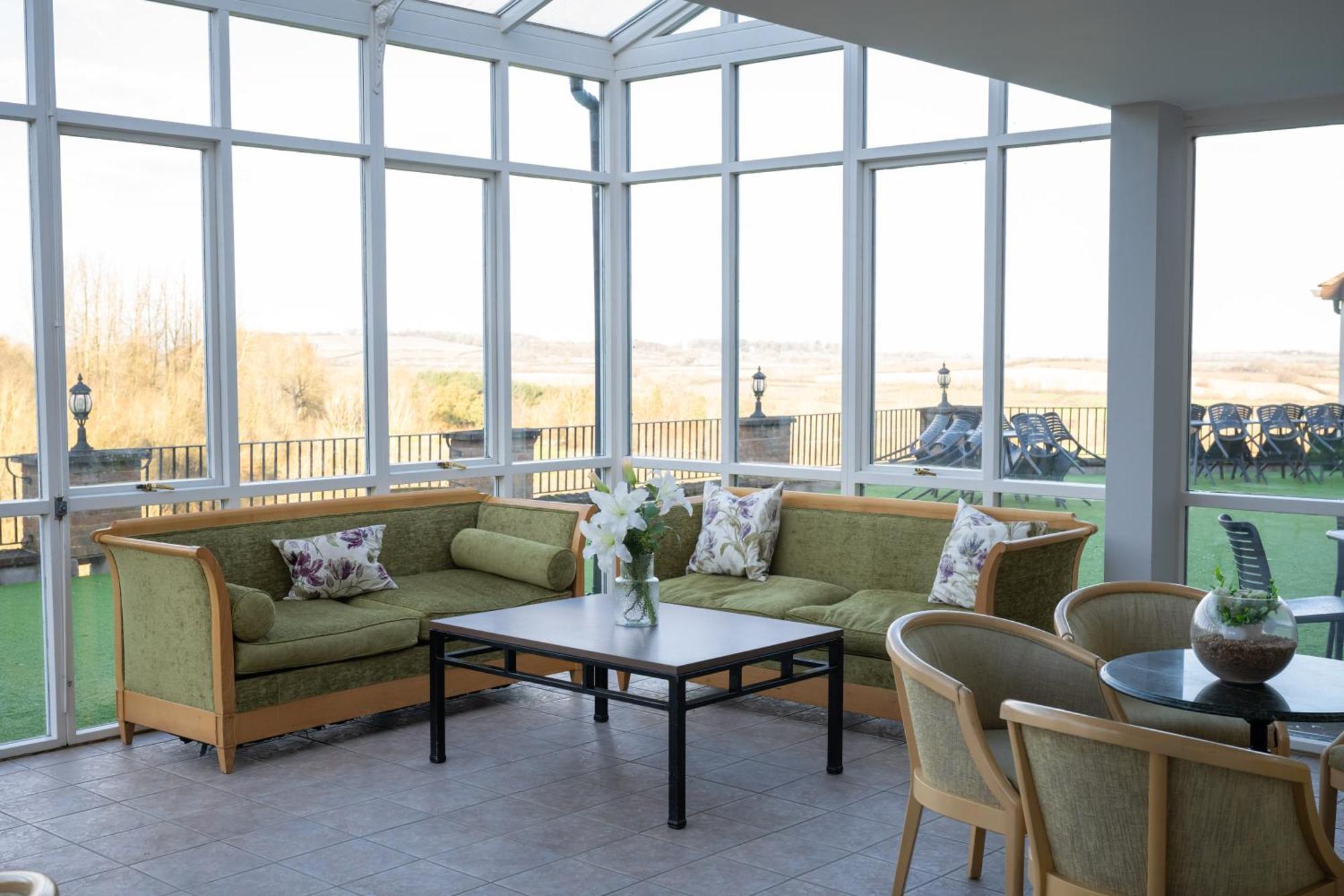Hellidon Lakes Hotel Daventry Bagian luar foto