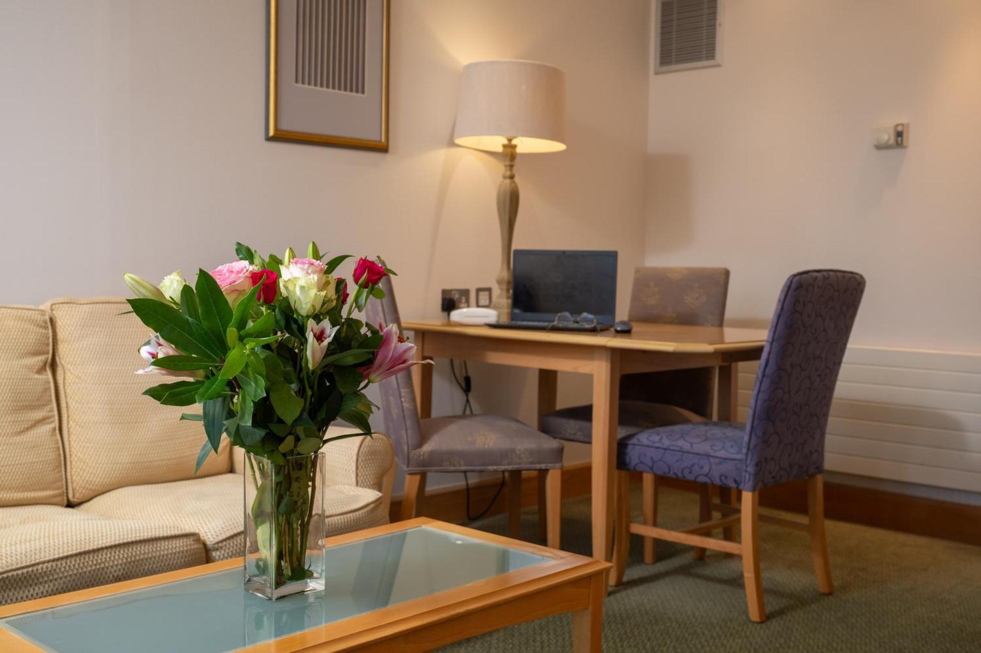 Hellidon Lakes Hotel Daventry Bagian luar foto