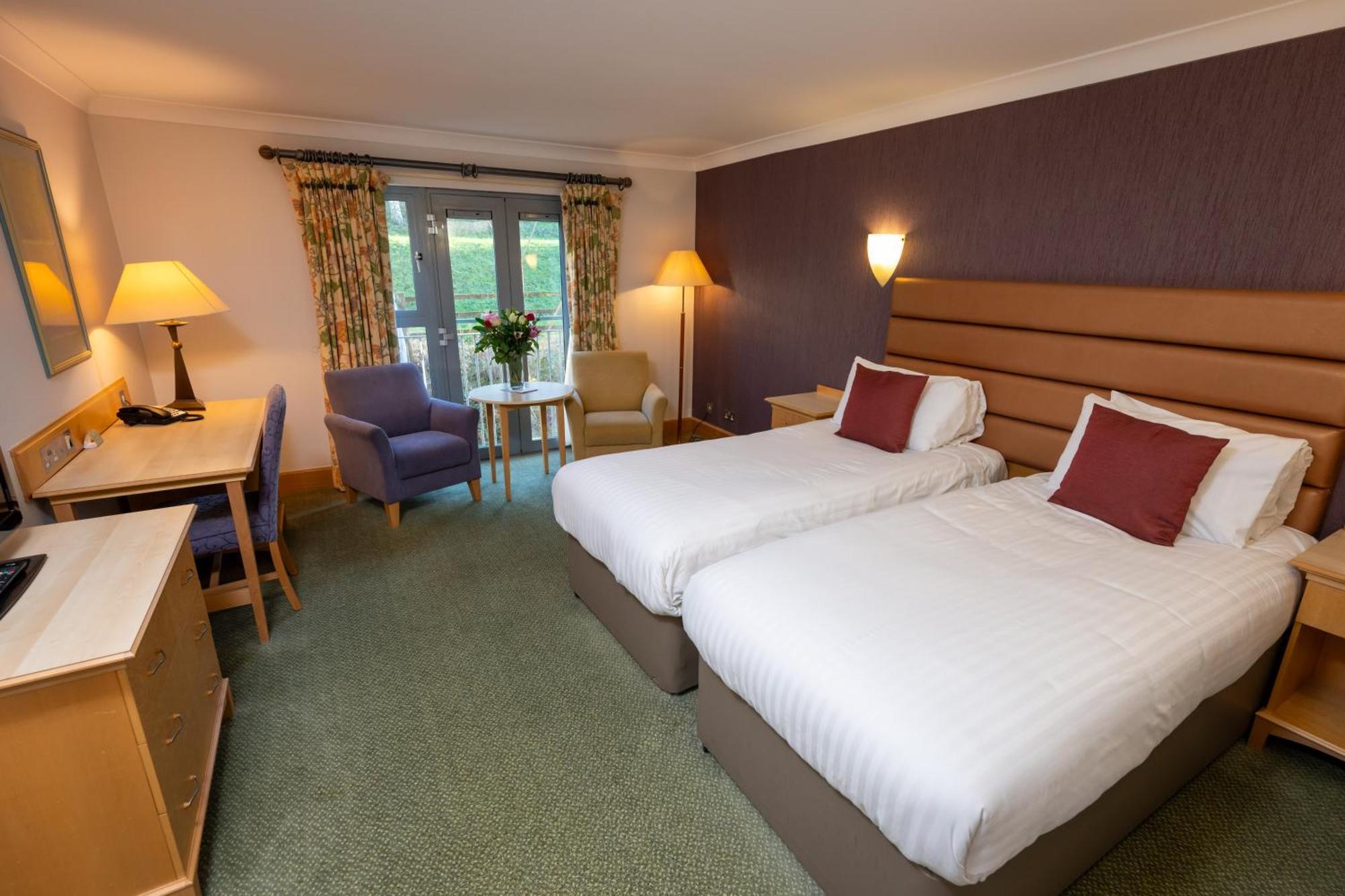 Hellidon Lakes Hotel Daventry Bagian luar foto